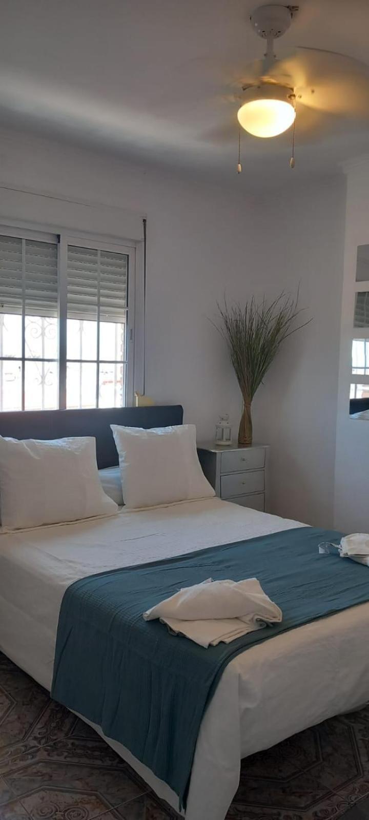 Apartamento Cruz Málaga Exterior foto